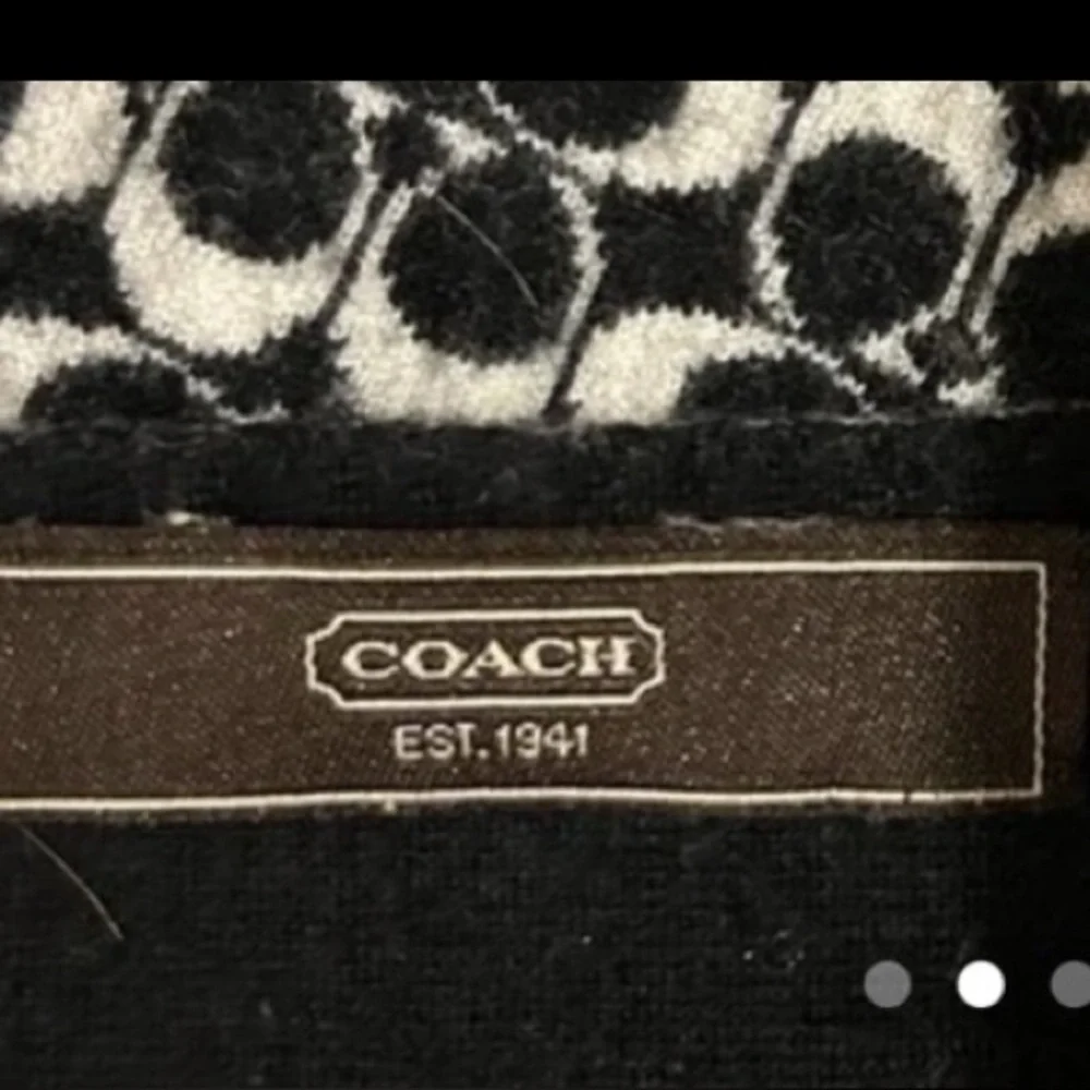 Coach elegant black